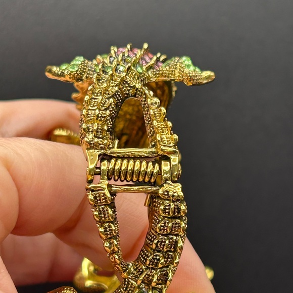 Kenneth Jay Lane Pink and Green Reptile Bangle Bracelet - Picture 4 of 7